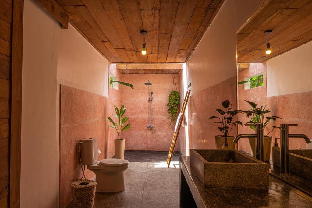 Berawa Canggu Stylish Joglo 3 Bedrooms Private Villa With Private Pool Luaran gambar